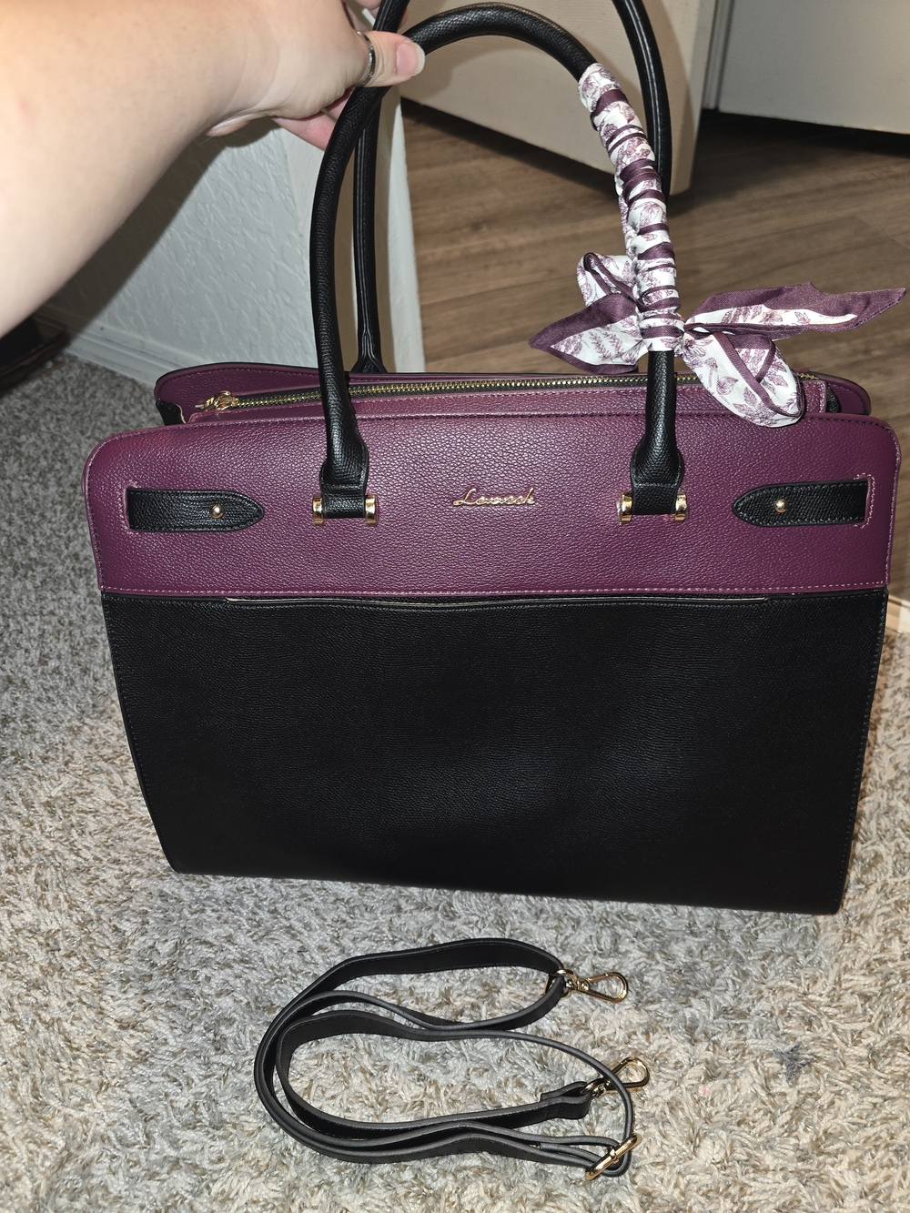 Exclusive Lovevook 15.6” laptop tote with twilly purple black
